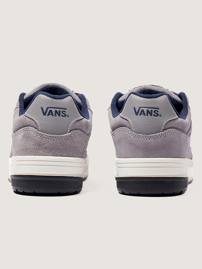 Zapatilla Adulto Upland Gris