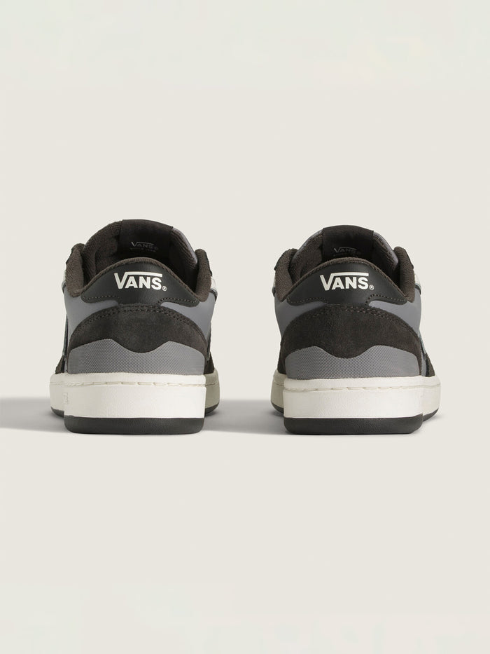 Zapatilla Hombre Lowland 2.0 Gris Vans