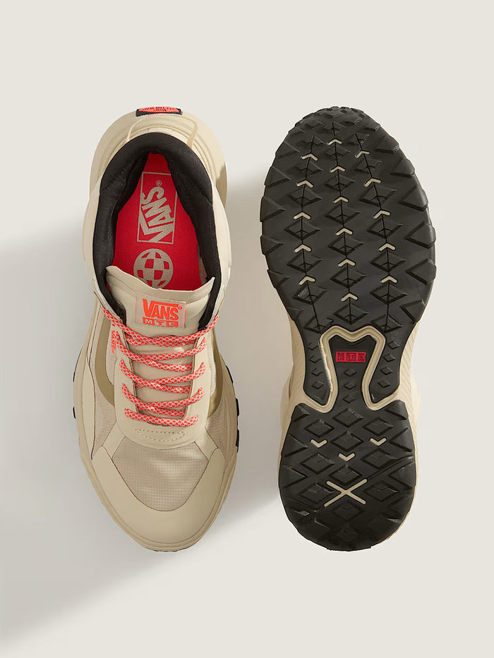 Zapatilla Mujer MTE Crosspath Mid Beige Vans